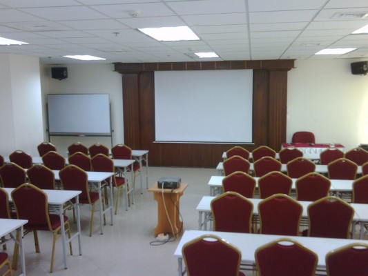 Sắp xếp ghế phòng họp theo lớp học